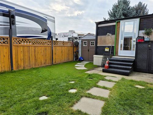 12-415 Commonwealth Road, Kelowna, BC - Outdoor