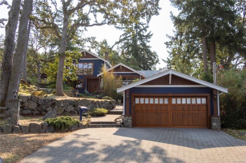 2710 Sea View Rd, Saanich, BC 