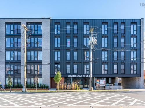 306 5684 West Street  Halifax, NS B3K 1H7