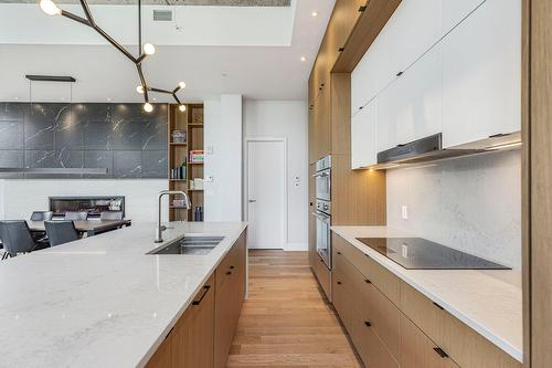 Kitchen - Ph2-1-1330 Rue Olier, Montréal (Le Sud-Ouest), QC - Indoor Photo Showing Kitchen With Double Sink