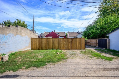 127 East Avenue N, Hamilton, ON 