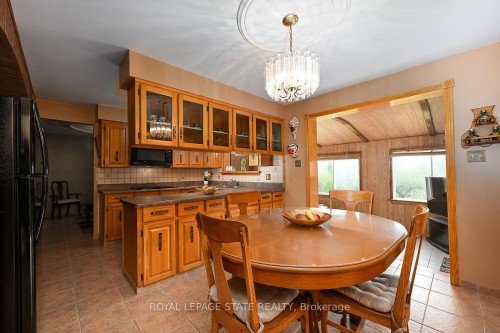 53 Glover Road, Hamilton, ON - Indoor Photo Showing Dining Room