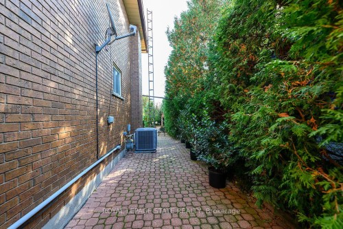 53 Glover Road, Hamilton, ON - Outdoor