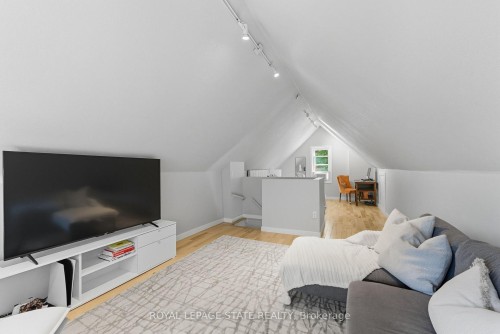 13 Bruce Street, Hamilton, ON 