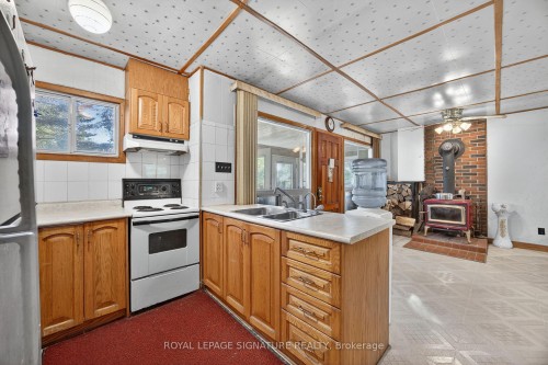 81-77 Bass Bay Drive, Tay, ON - Indoor Photo Showing Kitchen With Double Sink