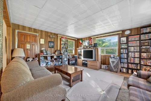 81-77 Bass Bay Drive, Tay, ON - Indoor Photo Showing Living Room