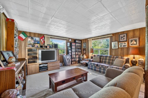 81-77 Bass Bay Drive, Tay, ON - Indoor Photo Showing Living Room