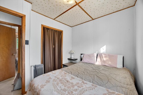 81-77 Bass Bay Drive, Tay, ON - Indoor Photo Showing Bedroom