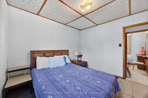 81-77 Bass Bay Drive, Tay, ON - Indoor Photo Showing Bedroom