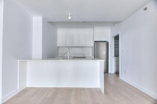 Kitchen - 901-1971 Rue Du Havre, Montréal (Ville-Marie), QC - Indoor Photo Showing Kitchen