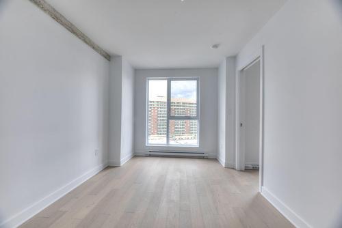 Bedroom - 901-1971 Rue Du Havre, Montréal (Ville-Marie), QC - Indoor Photo Showing Other Room