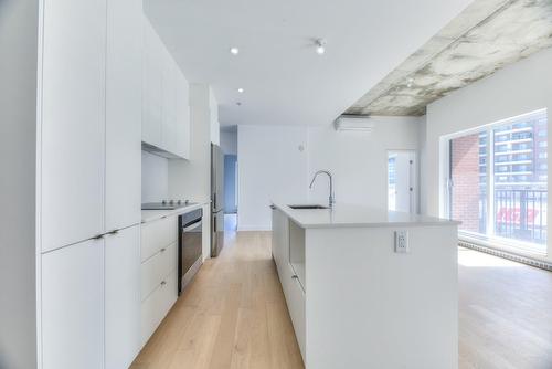 Cuisine - 310-1971 Rue Du Havre, Montréal (Ville-Marie), QC - Indoor Photo Showing Kitchen