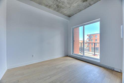 Chambre à coucher - 310-1971 Rue Du Havre, Montréal (Ville-Marie), QC - Indoor Photo Showing Other Room