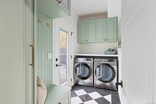 135 Passmore St, Victoria, BC 