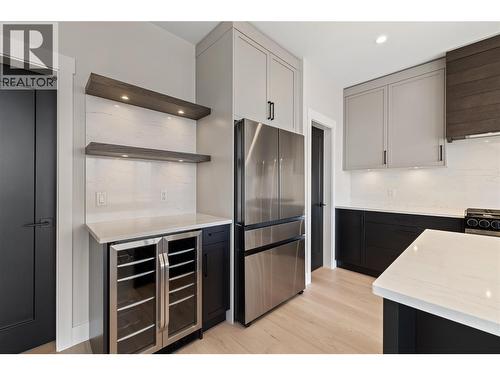 2531 Pinnacle Ridge Drive, West Kelowna, BC - Indoor Photo Showing Kitchen