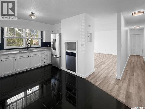 231 29Th Street, Battleford, SK - Indoor Photo Showing Kitchen