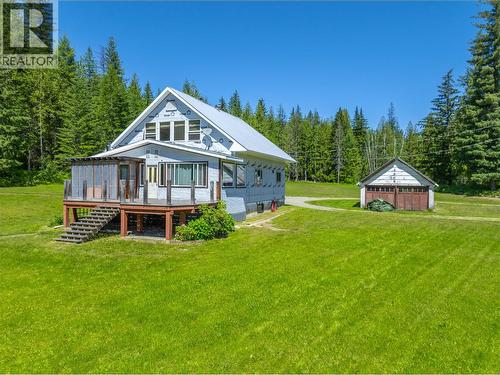 1734 Mt Begbie Road, Revelstoke, BC - Outdoor With Deck Patio Veranda