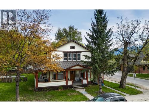 614 Mackenzie Avenue, Revelstoke, BC - Outdoor