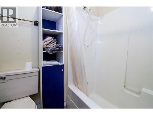 614 Mackenzie Avenue, Revelstoke, BC - Indoor Photo Showing Bathroom