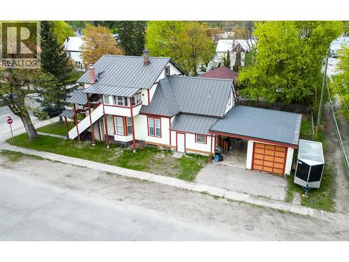 614 Mackenzie Avenue  Revelstoke, BC V0E 2S0