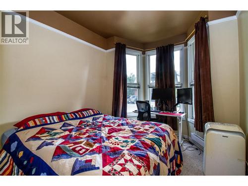 614 Mackenzie Avenue, Revelstoke, BC - Indoor Photo Showing Bedroom