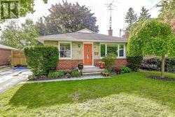 1216 DE QUINCY CRESCENT  Burlington, ON L7P 1E1