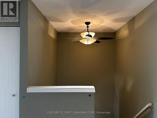 4 - 1199 Hamilton Road, London East (East P), ON - Indoor Photo Showing Other Room