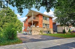 870 GUELPH Street  Kitchener, ON N2H 5Z5