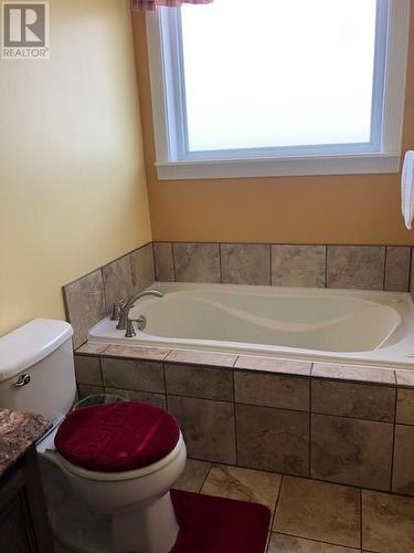5 Local Road, Mainland, NL - Indoor Photo Showing Bathroom
