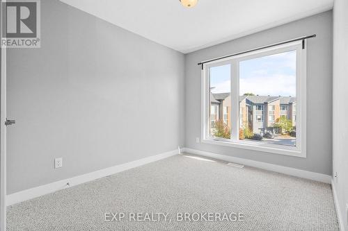 404 Terravita Private, Ottawa, ON - Indoor Photo Showing Other Room