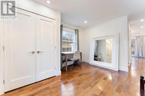 519 Regina Drive, Burlington, ON - Indoor Photo Showing Other Room