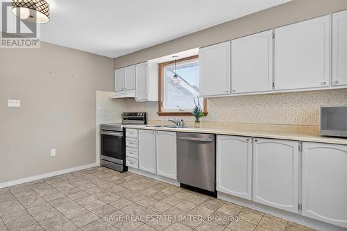 PLENTY OF COUNTER SPACE - 48 Queen Street, Kawartha Lakes, ON - Indoor Photo Showing Kitchen