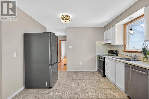 NEWER APPLIANCES - 48 Queen Street, Kawartha Lakes, ON - Indoor Photo Showing Kitchen With Double Sink