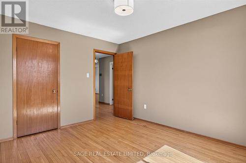 GOOD SIZED CLOSET - 48 Queen Street, Kawartha Lakes, ON - Indoor Photo Showing Other Room