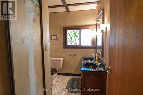 915 Madawaska River Drive, Madawaska Valley, ON - Indoor