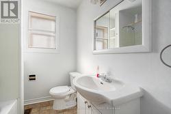 Unit 2 (ground floor duplex) - Bathroom - 