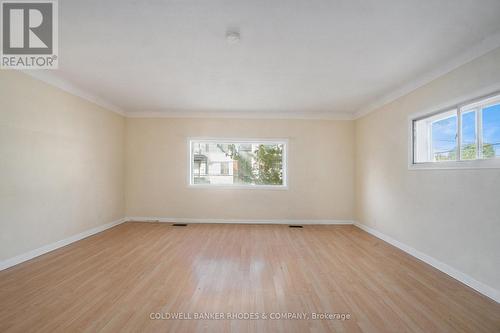 Unit 3 (upper floor duplex) - Living room - 309 Picton Avenue, Ottawa, ON - Indoor Photo Showing Other Room
