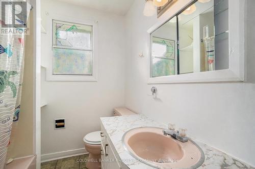 Unit 3 (upper floor duplex) - Bathroom - 309 Picton Avenue, Ottawa, ON - Indoor Photo Showing Bathroom