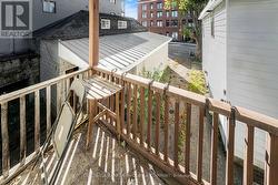 Unit 3 (upper floor duplex) - Balcony - 