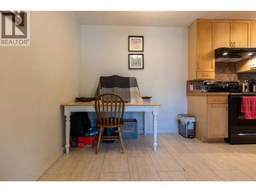 65 Cokato Road Unit# 407, Fernie, BC - Indoor Photo Showing Kitchen