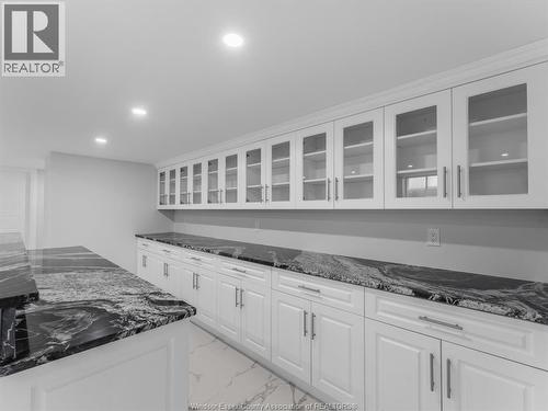 3573 Fiorina, Lasalle, ON - Indoor Photo Showing Kitchen