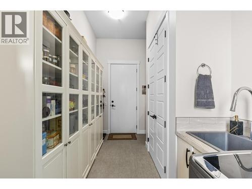 5056 Turtle Pond Place, Vernon, BC - Indoor