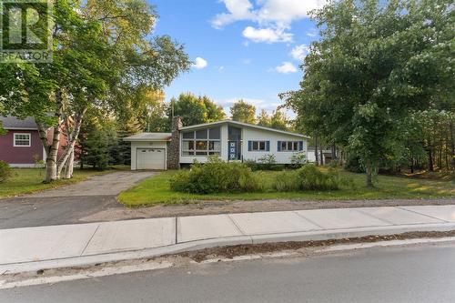 35 Pine Tree Road, Gambo, NL - Outdoor With Facade