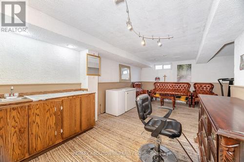 106 - 2779 Gananoque Drive, Mississauga, ON - Indoor