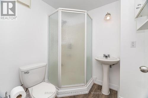 106 - 2779 Gananoque Drive, Mississauga, ON - Indoor Photo Showing Bathroom