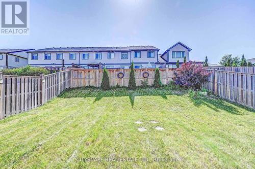 6 Castlebay Street, Kitchener, ON - Outdoor