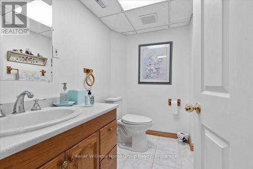 98 Hume Drive, Cambridge, ON - Indoor Photo Showing Bathroom
