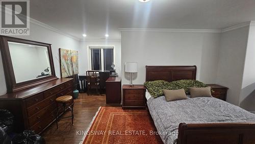 5164 New Street, Burlington, ON - Indoor Photo Showing Bedroom