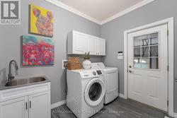 Laundry room on main level with garage access - 