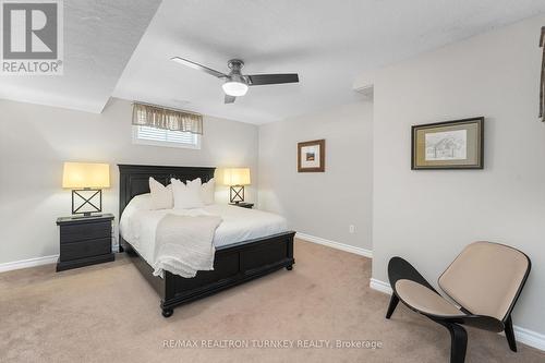 Large bedroom lower level - 61 Broadview Street, Collingwood, ON - Indoor Photo Showing Bedroom